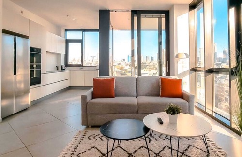 Kerem HaTeimanim Apartment | HaYarkon Orchide - One Bedroom Apartment, Sleeps 3