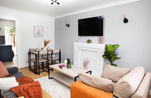 Haydock House | Haydock Cozy 2-Bedroom Home with Free Parking