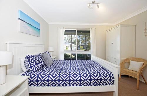 Callala Beach House | Hayes Beach House I Award Winner I 4 Mins to Beach
