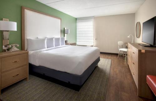 West End Hotel | Hayes Street Hotel Nashville
