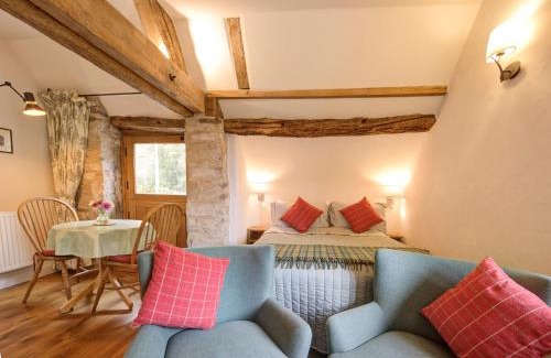 Saint Briavels House | Hayloft studio in historic barn