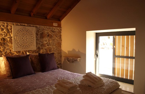 Almocageme House | Haystack AL for family holidays