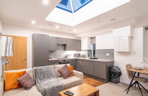 Kirkheaton Apartment | Hayy DealHouse A Home Away From Home