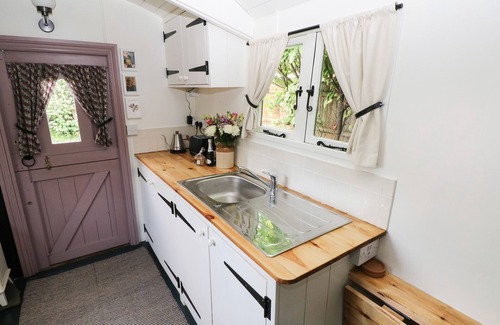 Narberth Cottage | HAZEL NOOK, pet friendly, character holiday cottage in Narberth
