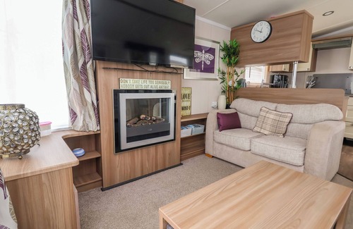 Rhyl Cottage | HAZEL PARK 11 HP11, pet friendly, character holiday cottage in Rhyl