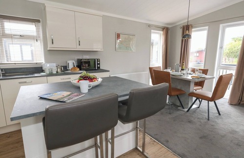 Combpyne Cottage | Hazelwood 2