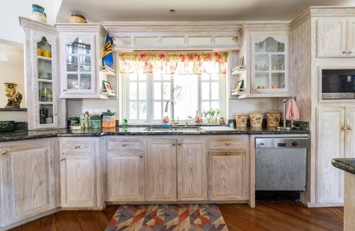 Mount Standfast House | Hazelwood, home away from home and close to the beach.
