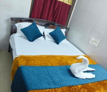 Tirupati House | HB'S Nest HOMESTAY SPACIOUS 2BHK HILL VIEW APPARTMENT