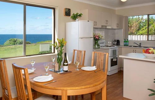 Kiama Apartment | Headland Hideaway - spectacular sea views!
