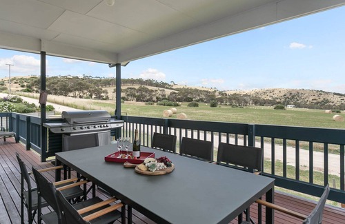 Carrickalinga House | Headland View - 22 Dorset Court