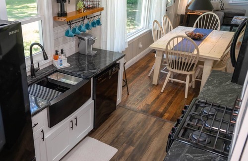Mentor Headlands House | Headlands Beach Cottage, Headlands Beach Cottage
