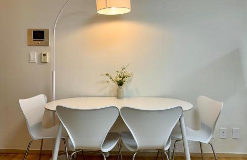 Jongno Apartment | Healing stay just 3 minutes on foot from Gwanghwamun, within walking distance to Myeongdong, Gyeongbokgung, and Insadong