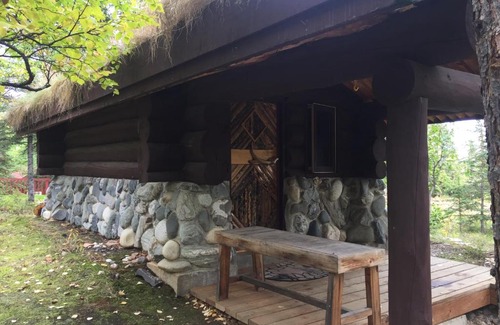 Healy House | Healy Heights Family Cabins