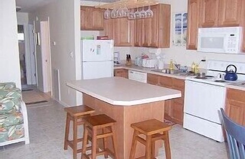 Sussex County Apartment | Hear the Ocean in Bethany Beach!