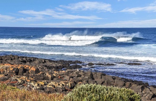 Port Fairy House | Hearns Beachside Villa 4