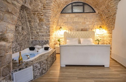 Safed Old City House | Heart Mansion Rashbi compound