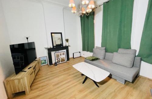 Amandus - Atheneum Apartment | Heart of Antwerpen