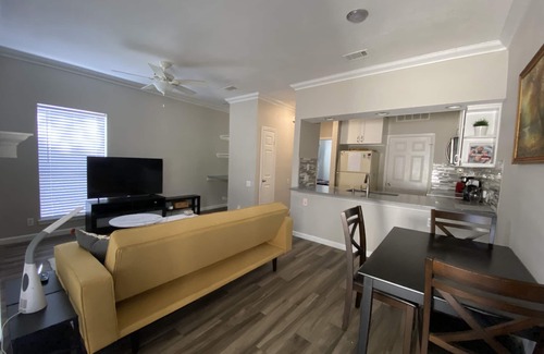 Bouldin Condo | Heart of Austin, Walk to Townlake