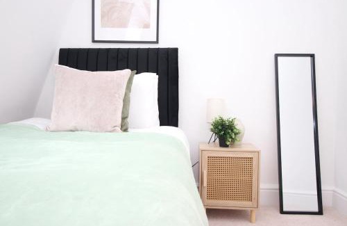 Bath City Centre Apartment | Heart of Bath: Kingsmead Apartment