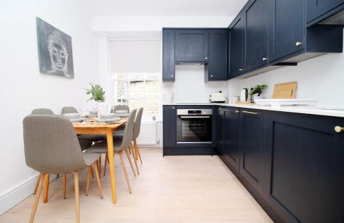 Bath City Centre Apartment | Heart of Bath: Kingsmead Apartment