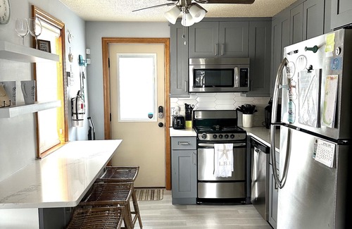 Beach Haven Condo | Heart of Beach Haven: 2 bed/2 full bath, newly renovated condo