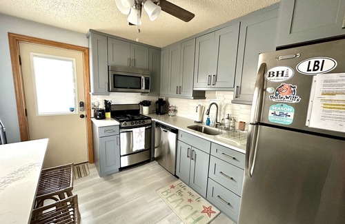 Beach Haven Condo | Heart of Beach Haven: 2 bed/2 full bath, newly renovated condo