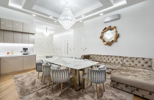Belvaros - Lipotvaros Apartment | Heart of Budapest Luxury Apartment with Amazing View