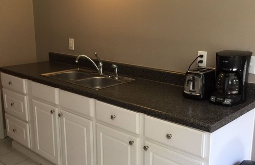 Clarksville Apartment | Heart of Clarksville apt w/private entrance