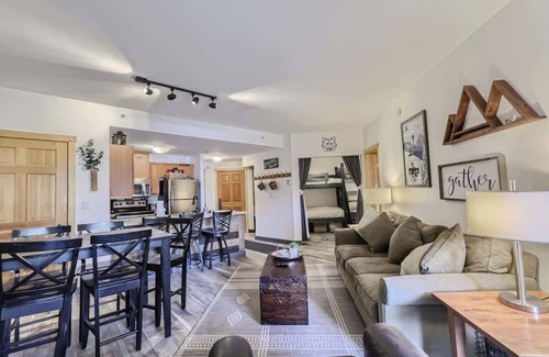 Copper Mountain Village Condo | Heart of Copper-Slope Views,Steps 2 Lift,Hot tub