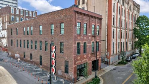 Downtown Knoxville Apartment | Heart of Downtown Knoxville
