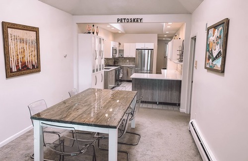 Petoskey Apartment | Heart of Downtown Petoskey