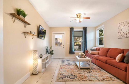 Downtown Historic District House | Heart of Downtown St. Aug, Roomy Duplex, Walk Everywhere!