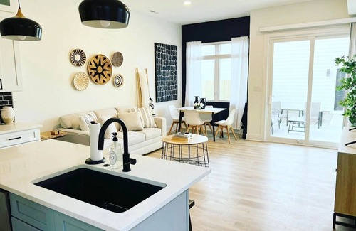 Windsor Park House | Heart of Downtown Indy Townhome NEW BUILD!