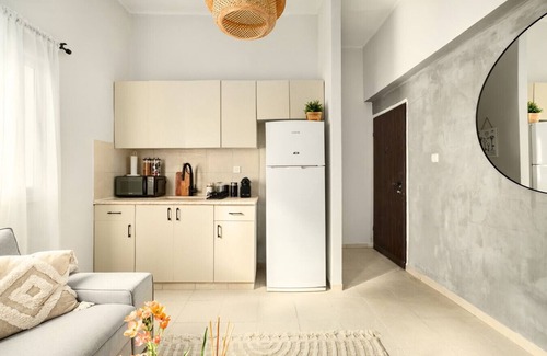 Florentin Apartment | Heart of Florentin Stylish Stay