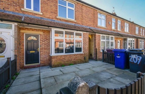 Blackburn House | Heart Of Blackburn: Modern Home