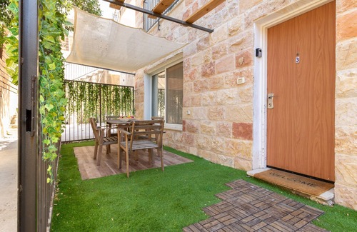 Mamilla Apartment | Heart of Geula T3 Apartment