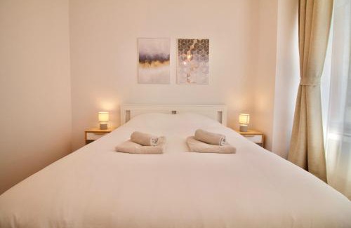 Quartier du Centre - Centrumwijk Apartment | Heart of Grand Place - Stunning 3BR Triplex
