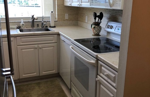 Moorings Condo | Heart of Gulf Shore Blvd North!
