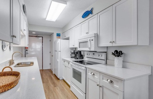 Gulf Shores Condo | Heart of Gulf Shores | Beach Front Condo | My Beach Getaways