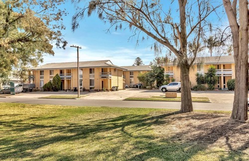 Henley Beach Apartment | Heart of Henley A Homey Hideaway by the Beach