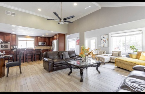 Los Serranos House | Heart of LA Large single level pool BBQ home