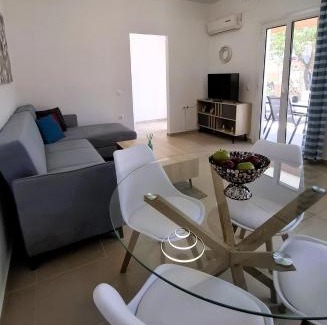 Liapades Apartment | Heart of Liapades Apartment