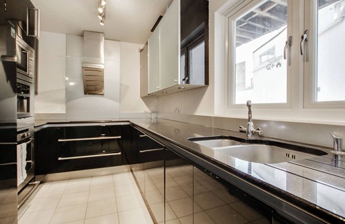 Knightsbridge House | Heart of London, Harrods, Buckingham Palace, Hyde Park.