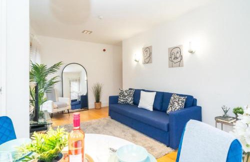 Soho Apartment | Heart of London's West End/Pro Host