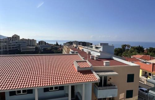 Sao Martinho Apartment | Heart of Madeira