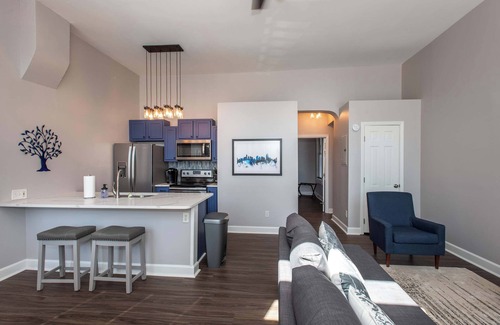 Covington Condo | Heart of Mainstrasse Apt 1