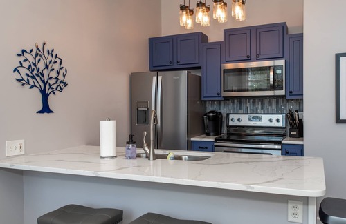 Covington Condo | Heart of Mainstrasse Apt 1
