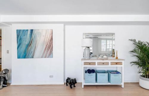 Manly Apartment | Heart of Manly - Quiet 1 Bed between Beach & Harbour