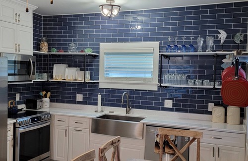 Historic Seaport House | Heart of Old Town on QUIET Peacon Lane. Historic Seaport. Duval St. PETS WELCOME