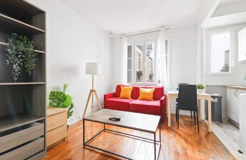 Quartier de l'Ecole-Militaire Apartment | Heart of Paris - Studio - 2P - Invalides Free Netflix
